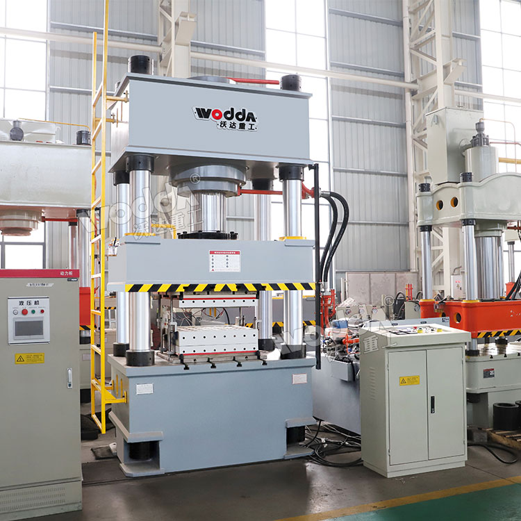 630吨热压成型液压机 630吨热压成型液压机