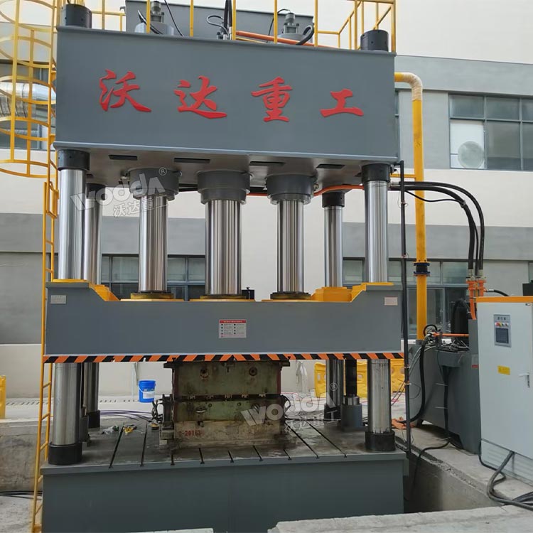 1000吨三梁四柱液压机 1000吨三梁四柱液压机