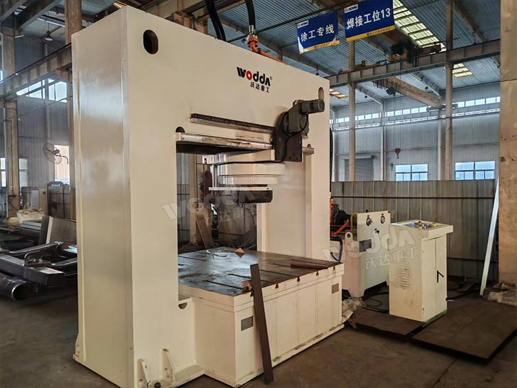 630吨龙门框式压力机 630吨龙门框式压力机