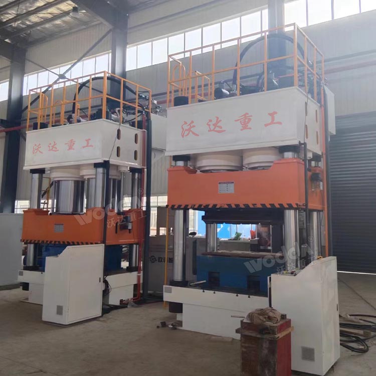 木屑托盘成型液压机现场 木屑托盘成型液压机现场