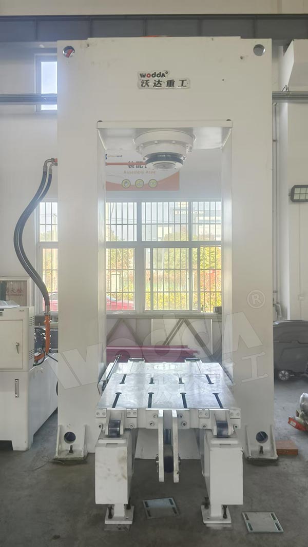 315吨龙门液压机 315吨龙门液压机