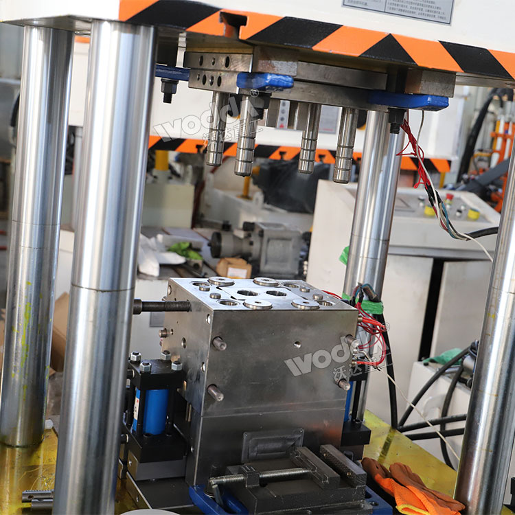 玻璃钢锚杆托盘螺母模具.jpg 玻璃钢锚杆托盘螺母模具.jpg