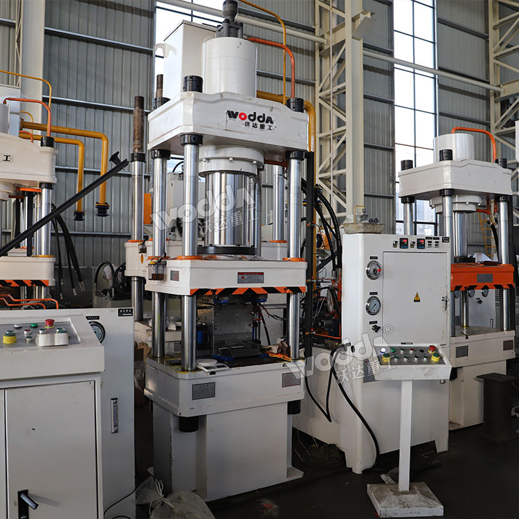 200吨四柱液压机 200吨四柱液压机