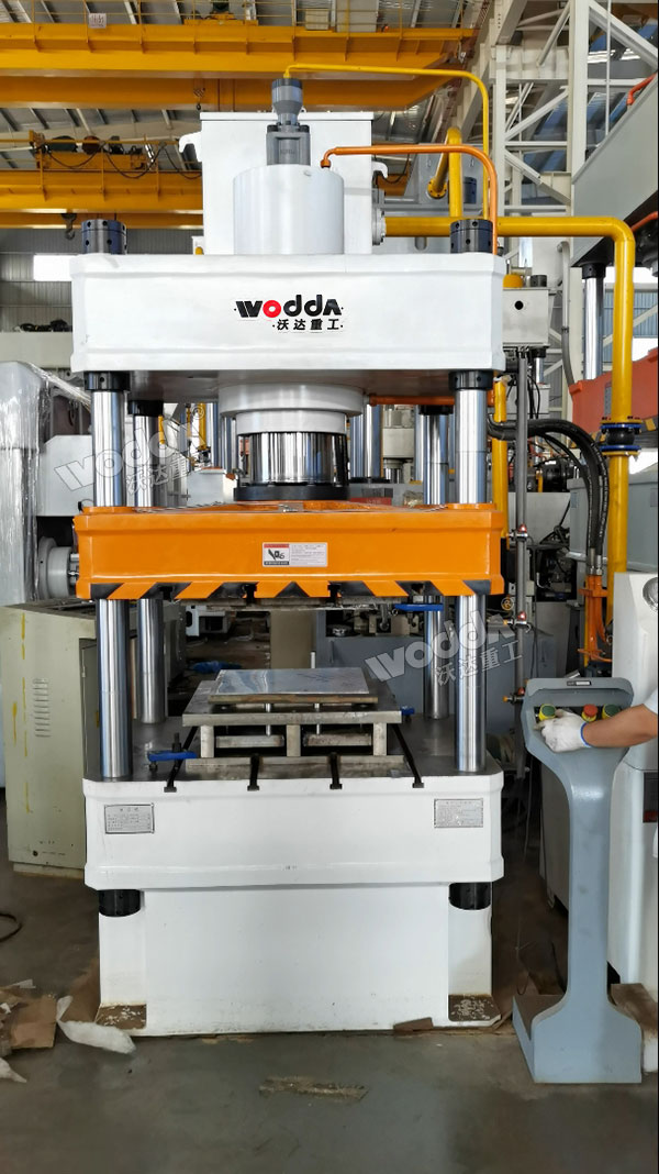 200吨不锈钢桶盖冲压成型机 200吨不锈钢桶盖冲压成型机