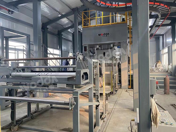 污泥压榨机.jpg 污泥压榨机.jpg