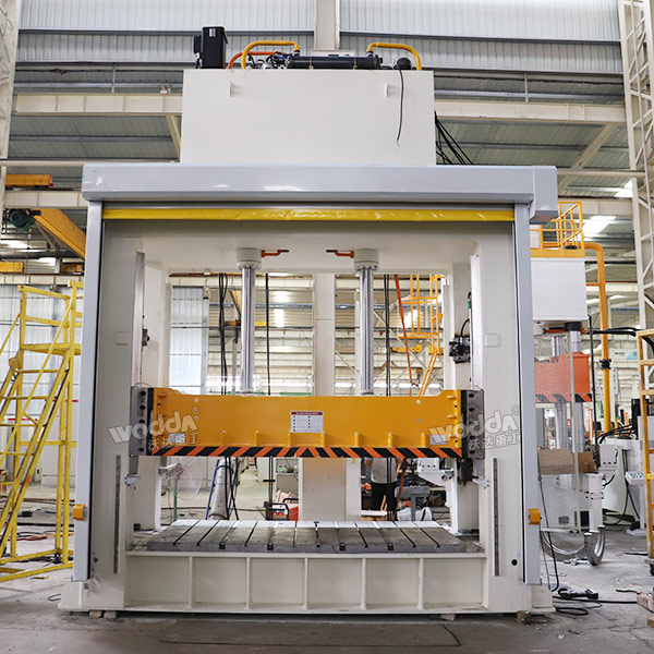 100吨框架式液压机 100吨框架式液压机