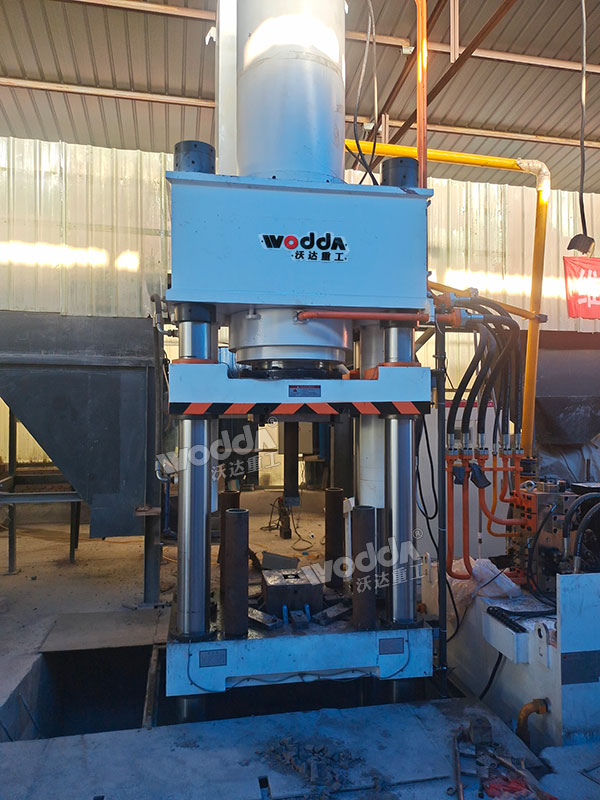 630吨耐火砖成型液压机 630吨耐火砖成型液压机