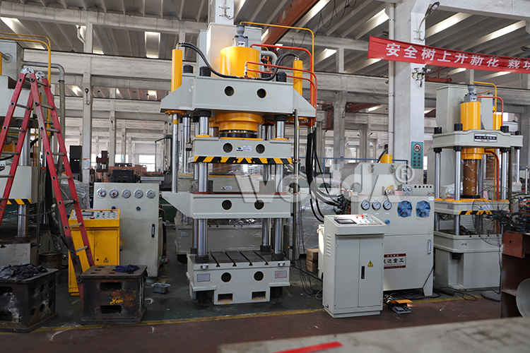 315吨四柱四梁液压机 315吨四柱四梁液压机