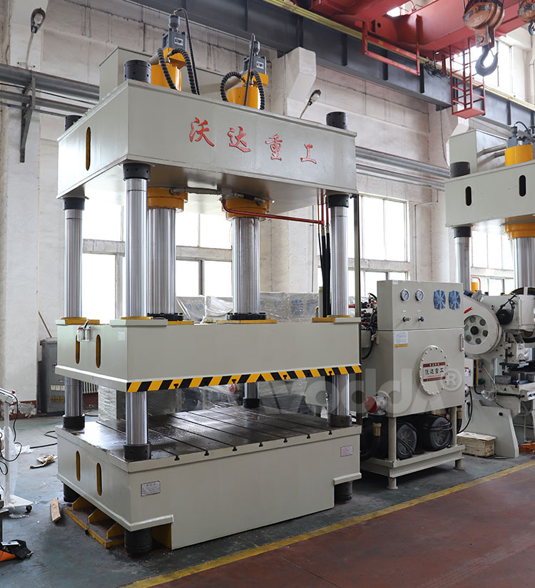 四柱液压机 四柱液压机