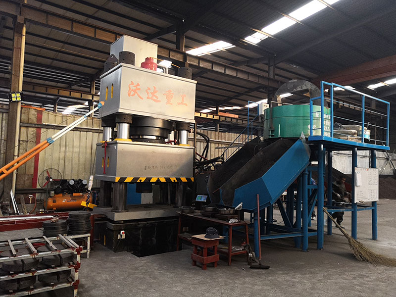 复合型坠砣成型液压机 复合型坠砣成型液压机