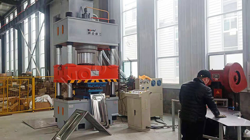 BDF水箱液压机 BDF水箱液压机